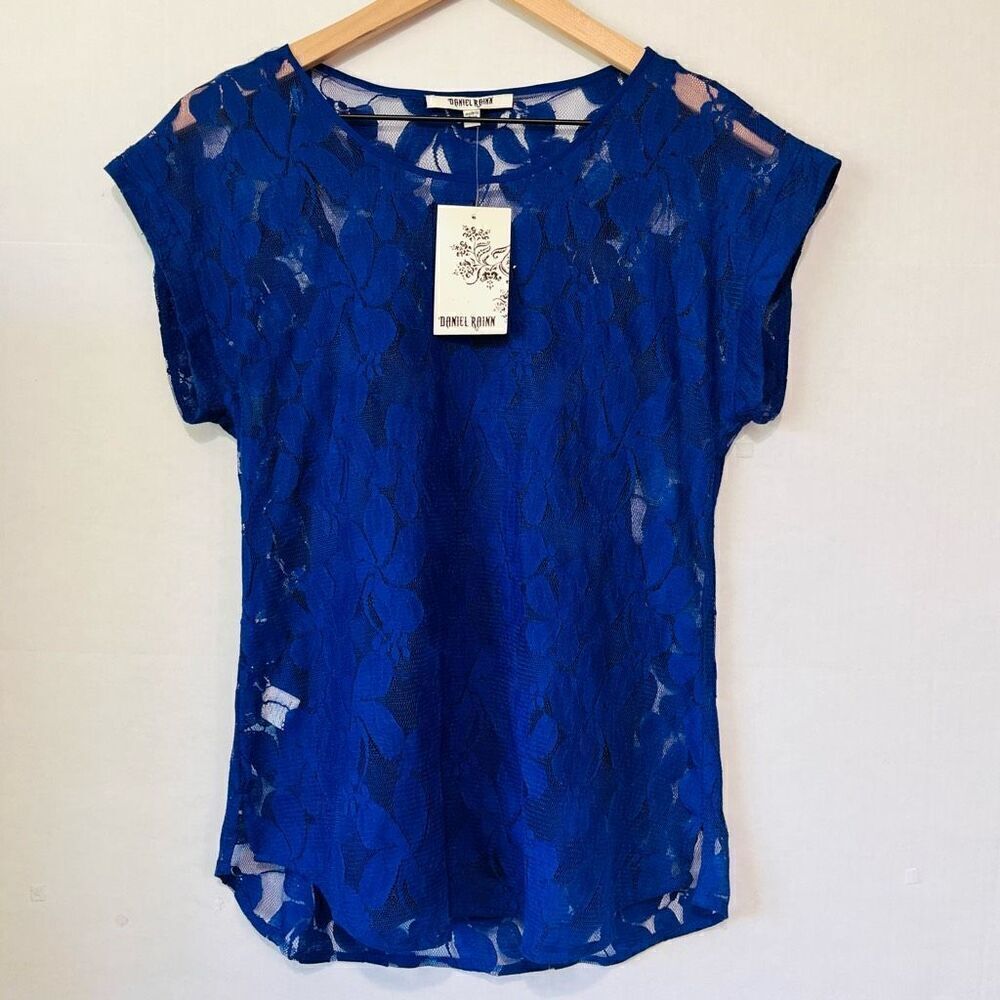 Women’s Daniel Rainn Blue Lace Top   Sz S   NWT